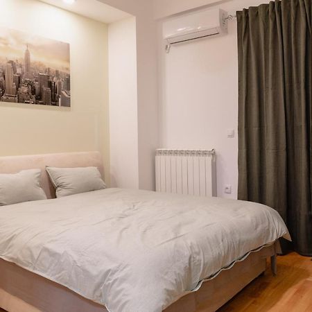 Airmi Hotel Surcin Экстерьер фото