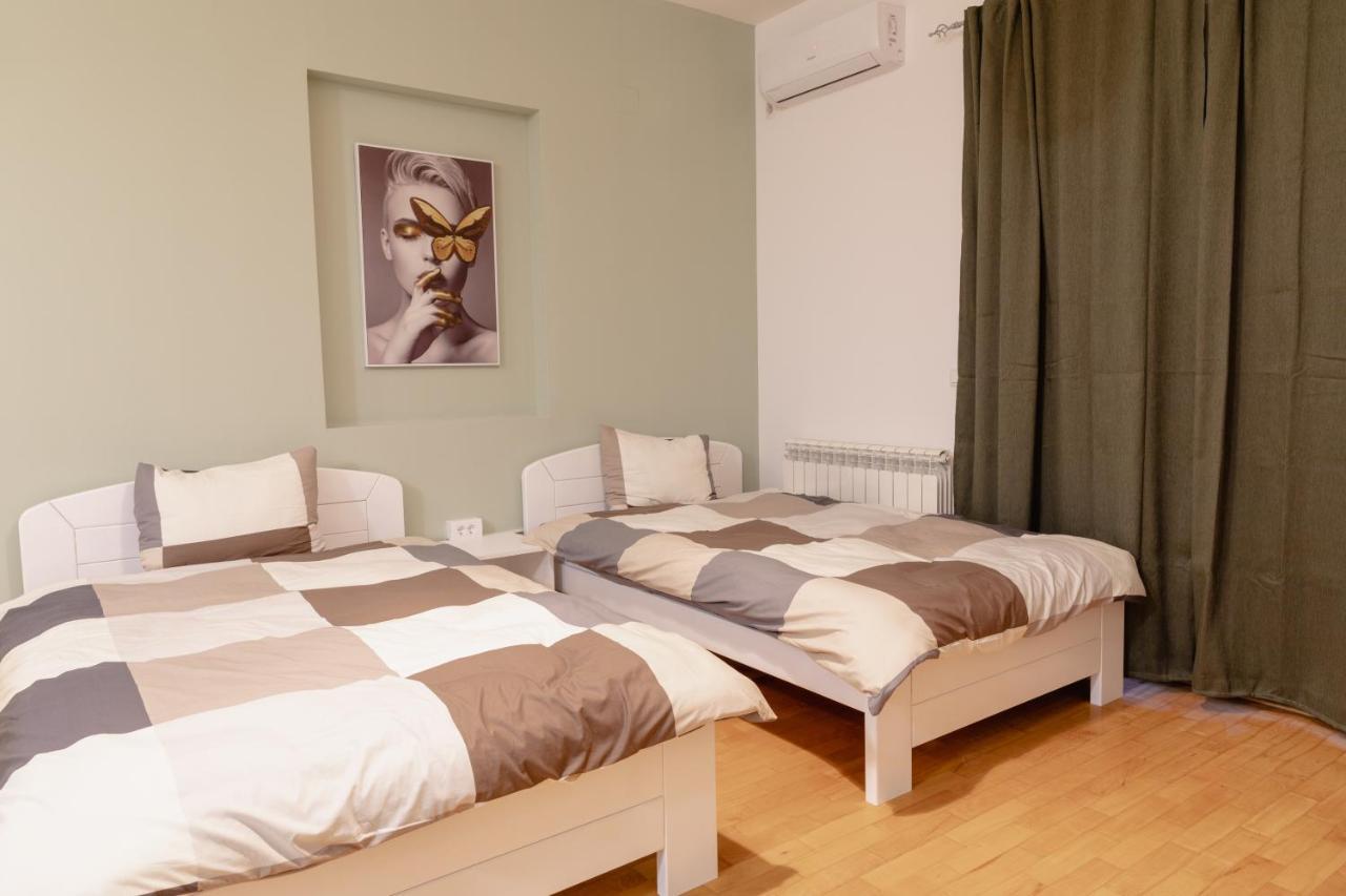 Airmi Hotel Surcin Экстерьер фото